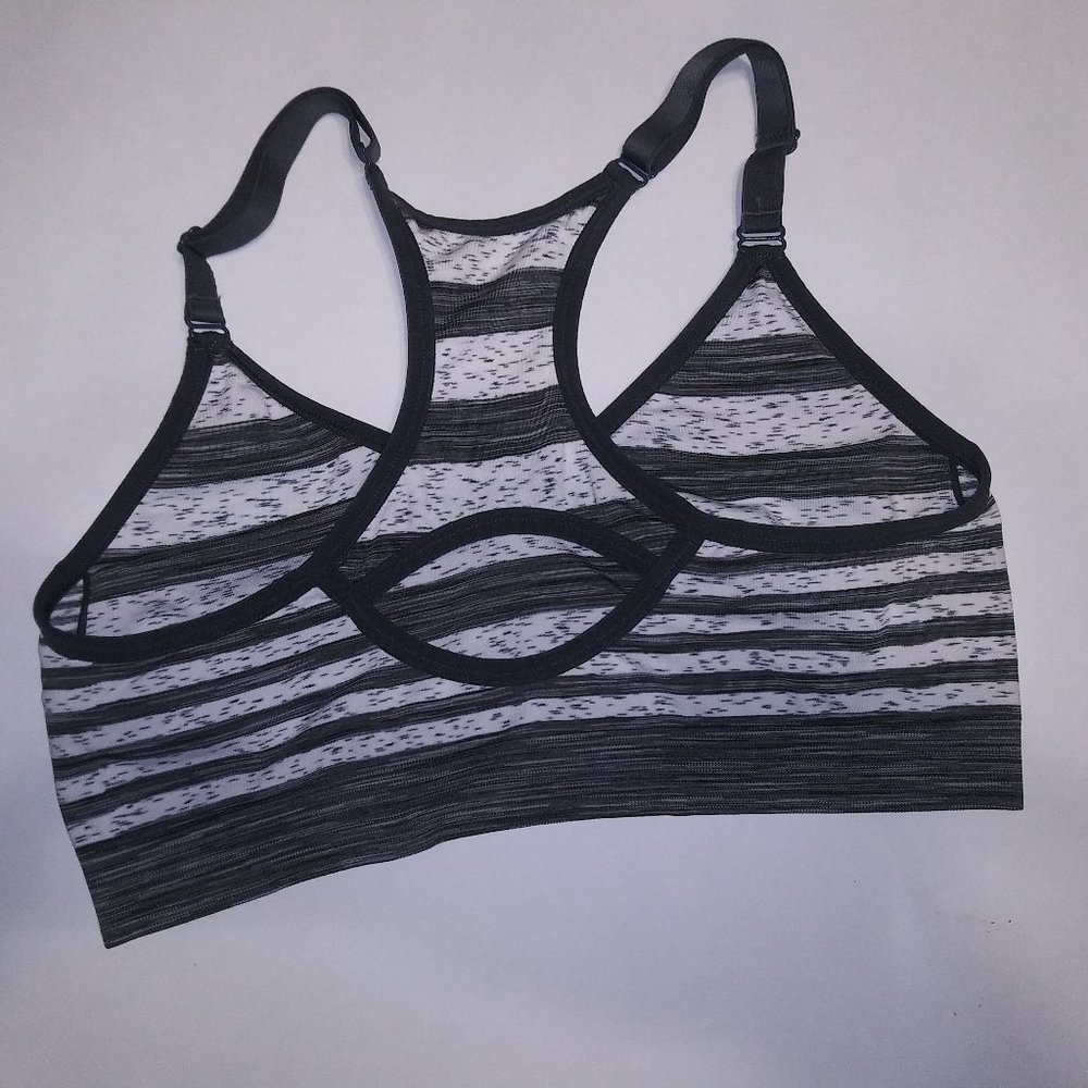 Multiple Sport Bras All Large - Picture 4 of 13